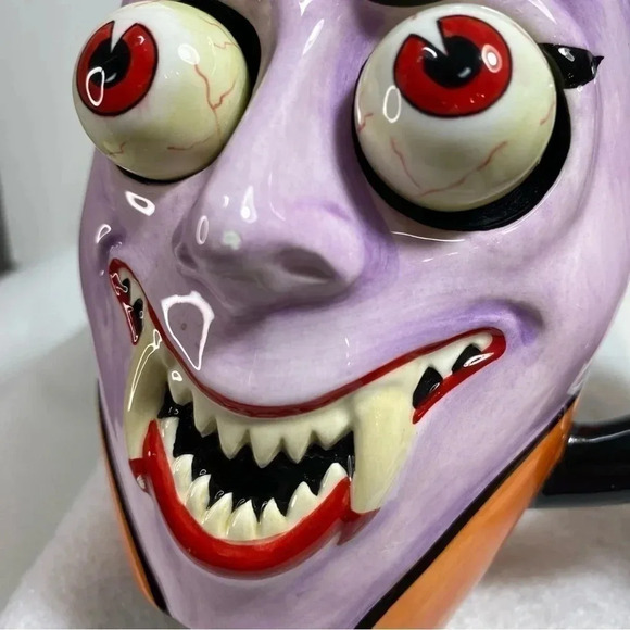 Department 56 Dracula Vampire Halloween Google Eyes Mug Limited Ed. Sm. Chip - Picture 8 of 9